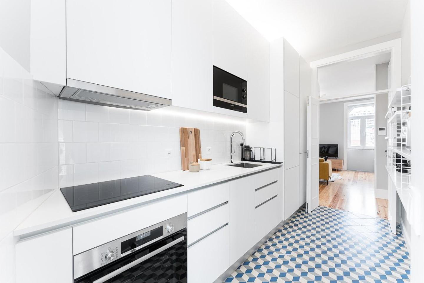 Guestready - Colorful Apt Near Agosto Station Porto Exterior photo
